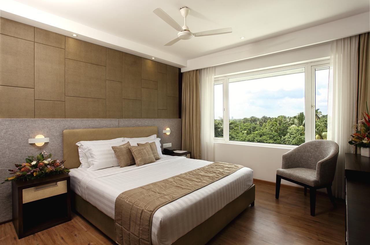 Sugar Business Hotel Kochi Zewnętrze zdjęcie